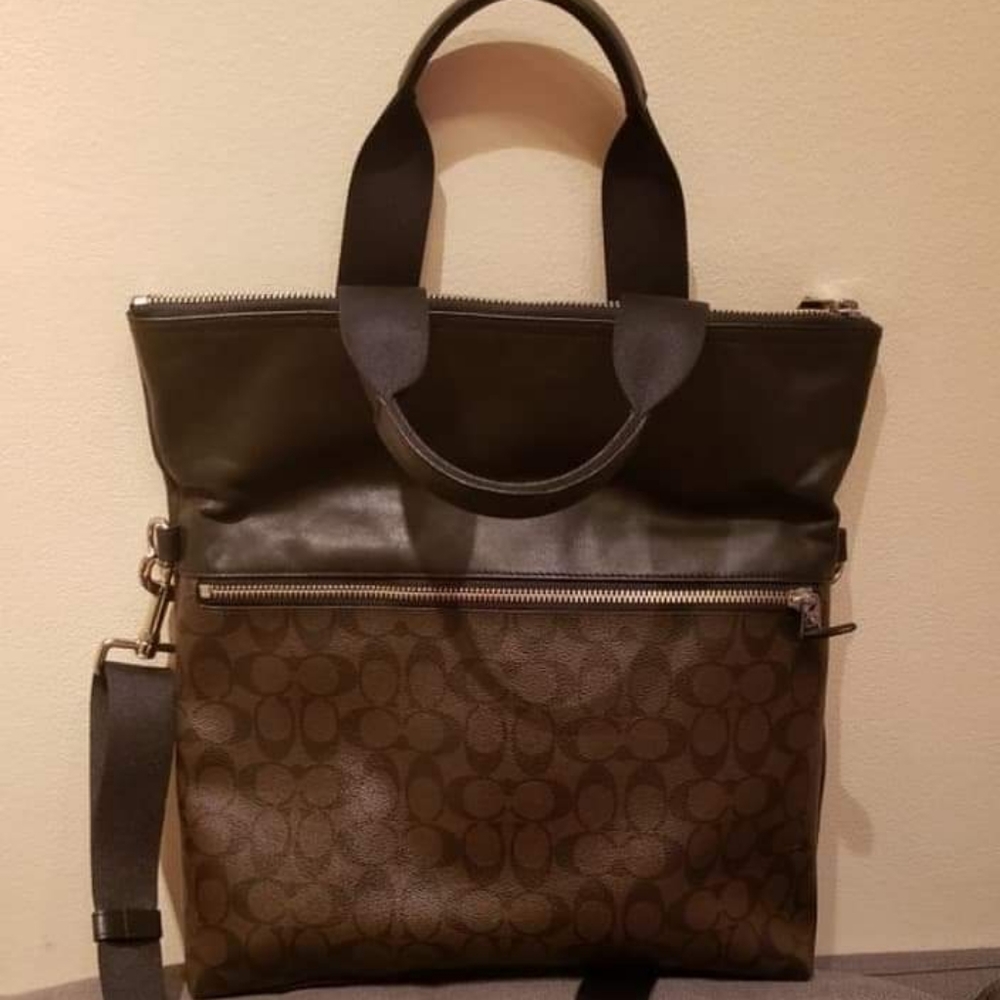 Lg coach cross body